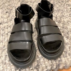 Dr. Martens Clarissa sandal